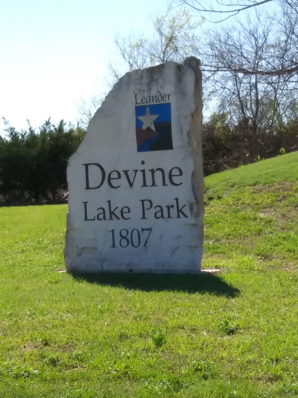 Devine Lake Park