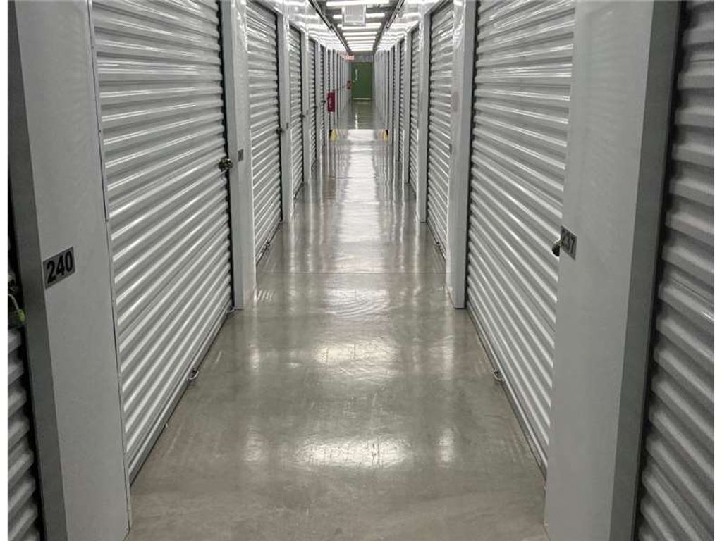 Extra Space Storage