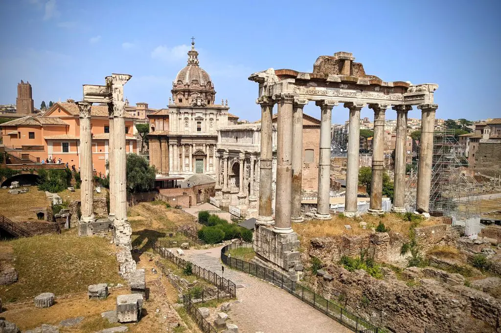 Discover the Eternal City: 13 Things to Do in Roma - Travel Pack USA