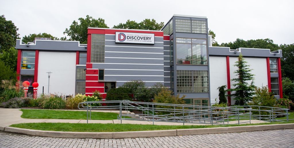 Sacred Heart University Discovery Science Center and Planetarium