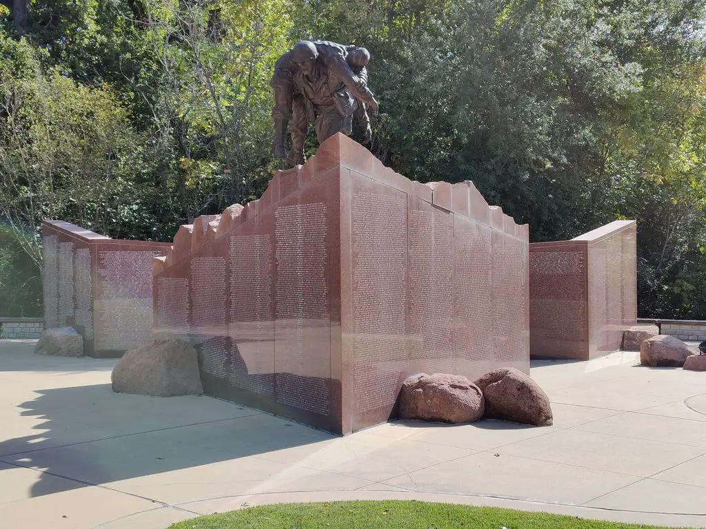 Veterans-Memorial-Park