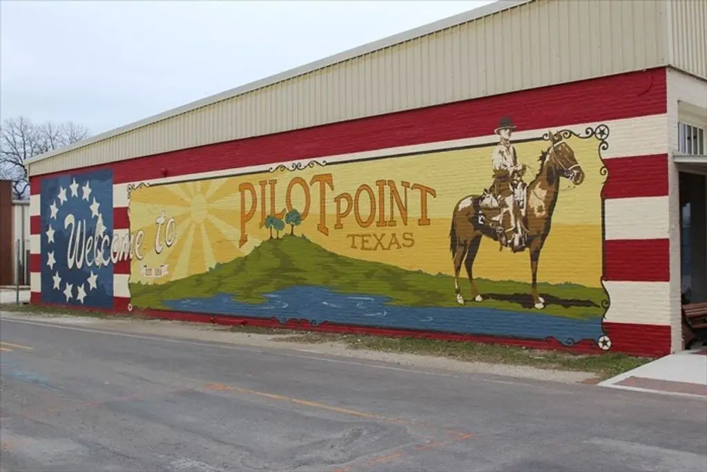 Welcome to Pilot Point, Texas mural