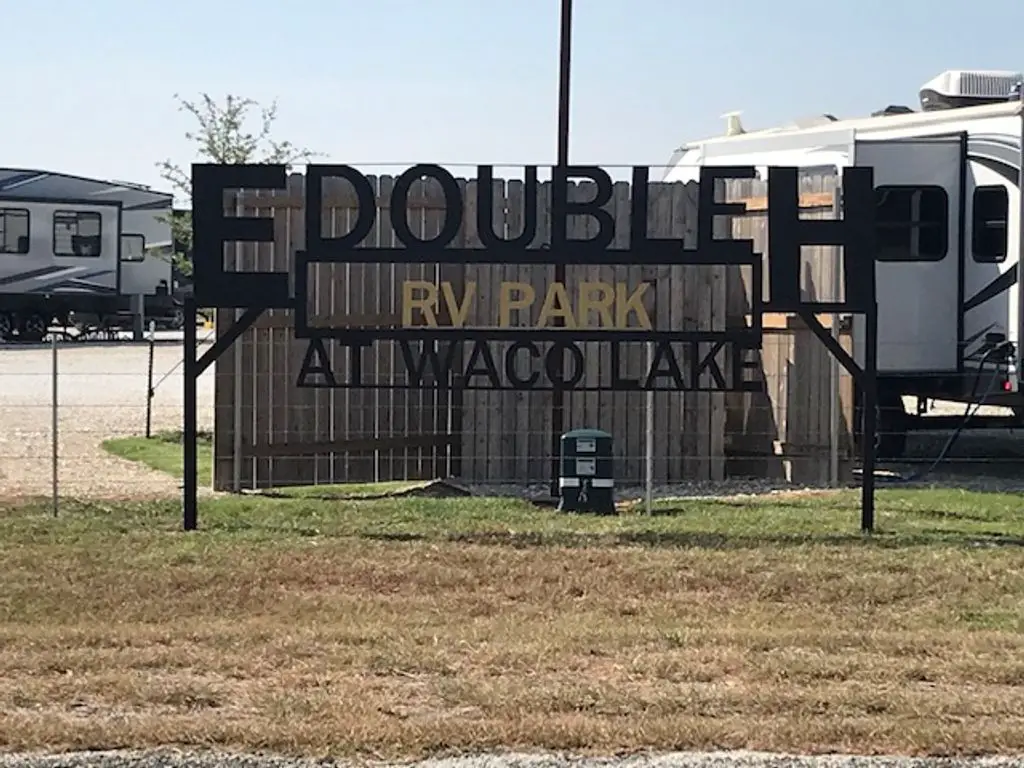 E-Double-H-RV-Park-at-Waco-Lake