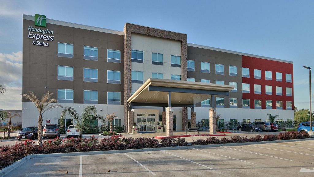 Holiday-Inn-Express-Suites-Houston-East-Beltway-8-an-IHG-Hotel