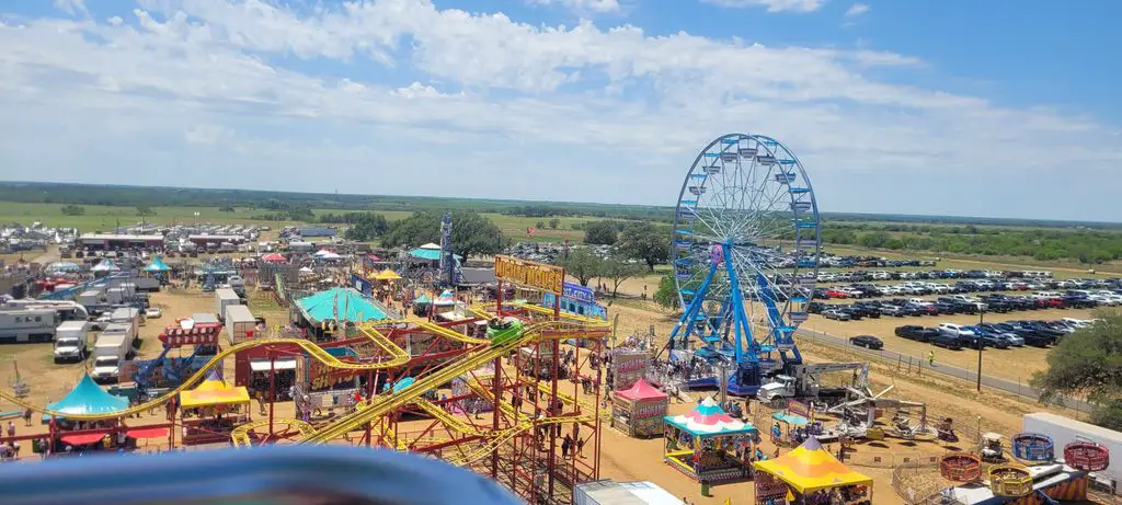 Strawberry-Festival-Carnival