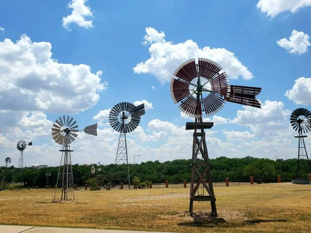 39 Things to Do in Levelland: A Guide for Visitors and Locals Alike 